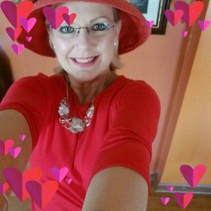 Meet your Posher, Nila